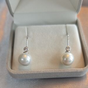 Lustrous Silver Pearl Dangle Earrings